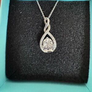 Elegant 925 Silver Pendant Necklace with Natural Diamond Accents